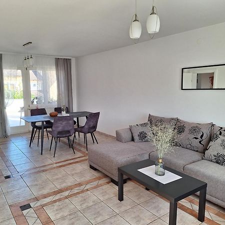 Apartments Place4You Bjelovar Exteriér fotografie